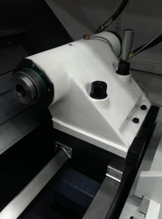 Токарный станок с наклонной станиной DMTG DL25M