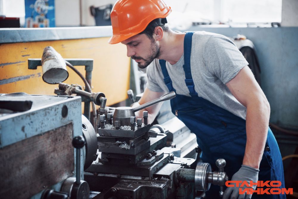 История токарного станка: от древнего инструмента к станкам с ЧПУ История токарного станка: от древнего инструмента к станкам с ЧПУ