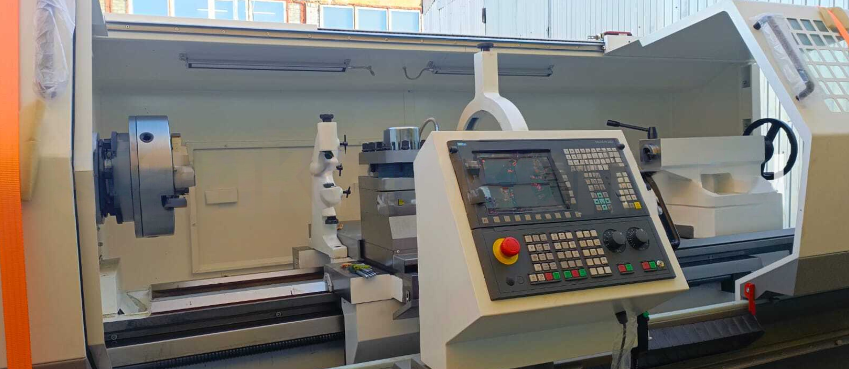 Токарный станок DMTG CKE6180Z-2000