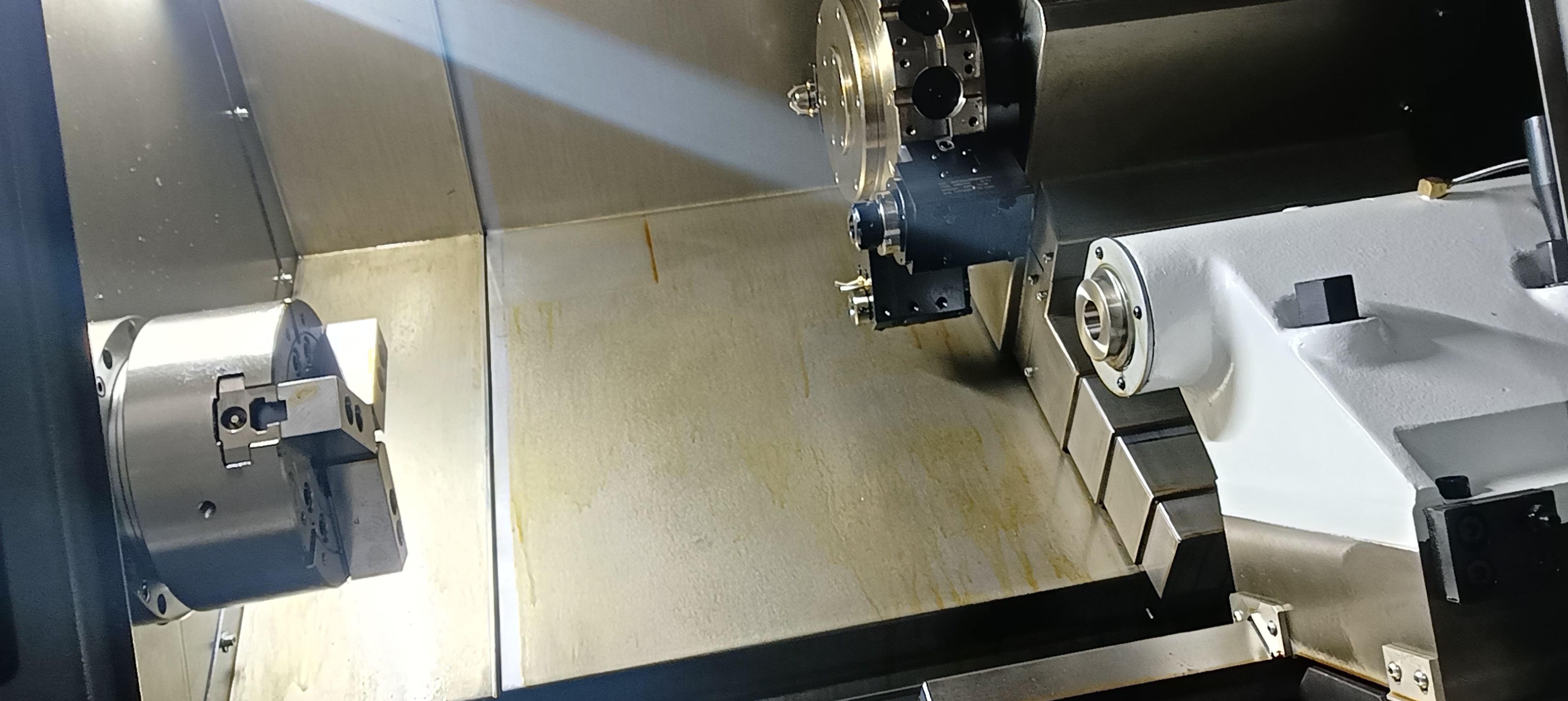 Токарный станок с ЧПУ и приводным инструментом DMTG CT40H