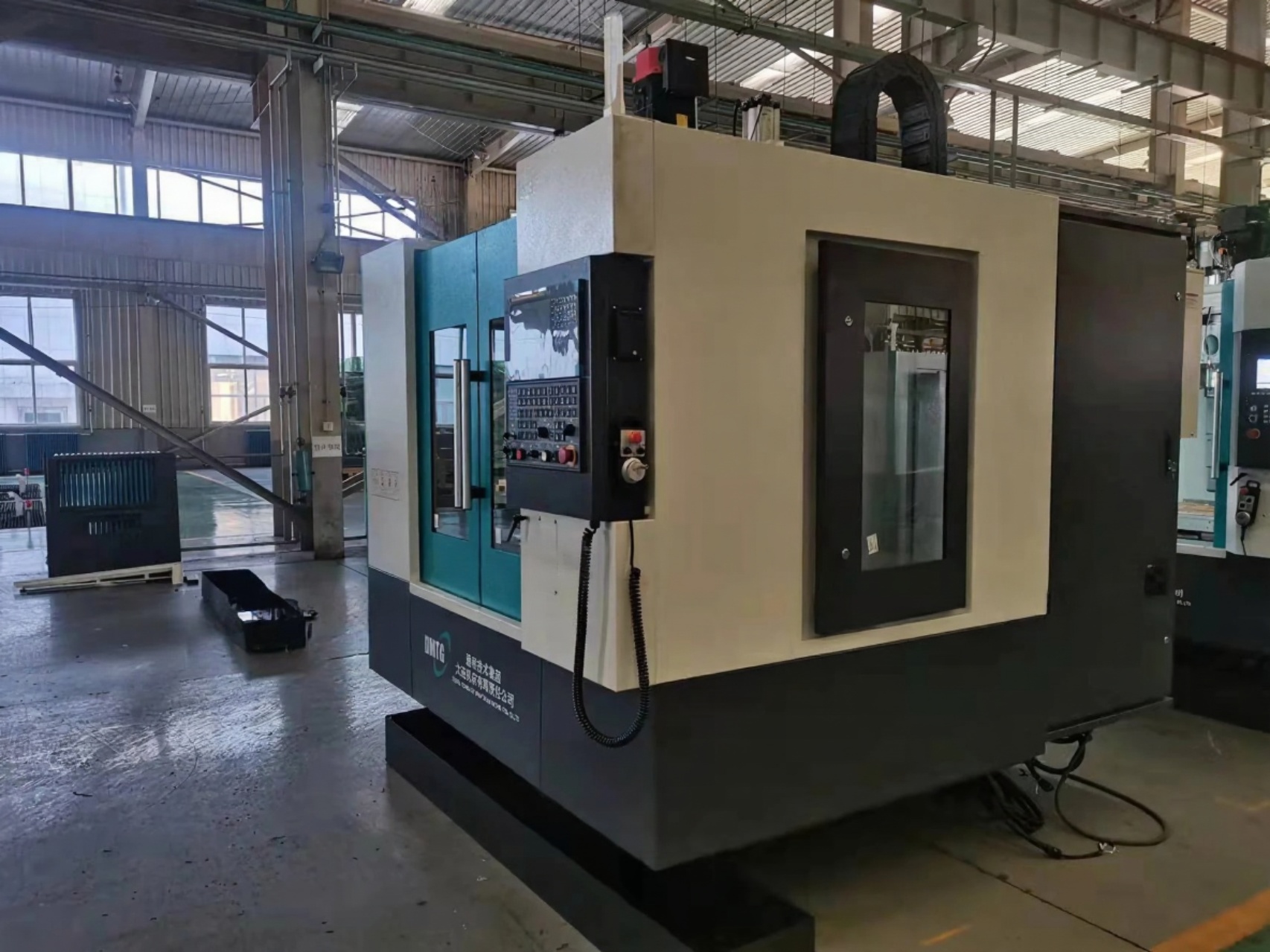 Вертикальный обрабатывающий центр DMTG VDLS 850 Вертикальный обрабатывающий центр DMTG VDLS 850