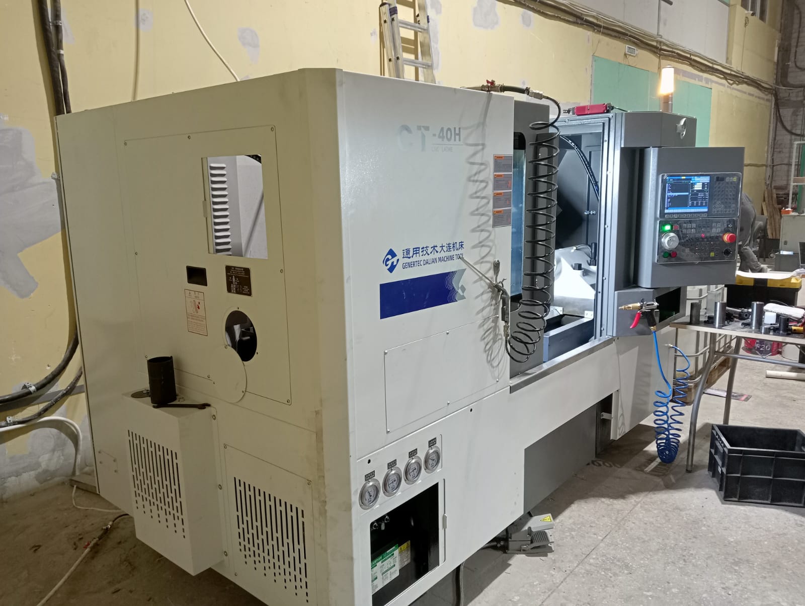 Токарный станок с ЧПУ и приводным инструментом DMTG CT40H