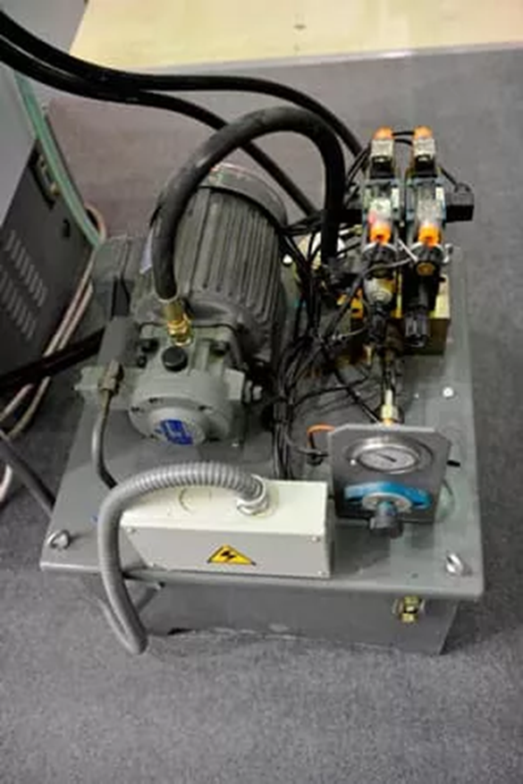 Токарный станок с ЧПУ DMTG CKE 6180 - 11.png