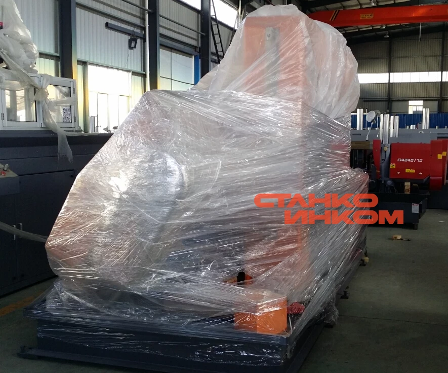 Ленточнопильный станок колонный полуавтомат IRON-CUT CH-800 Ленточнопильный станок колонный полуавтомат IRON-CUT CH-800