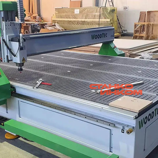 Фрезерно-гравировальный станок с ЧПУ WoodTec H 2040 Фрезерно-гравировальный станок с ЧПУ WoodTec H 2040