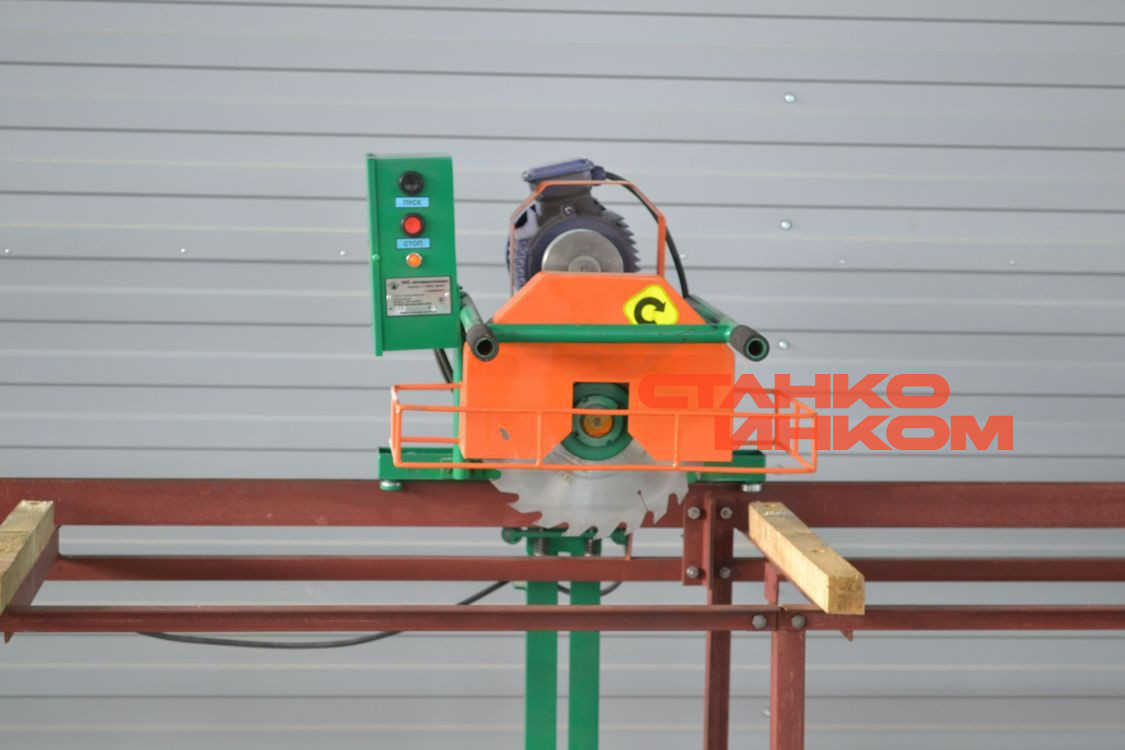 АЛТАЙ-007 станок кромкообрезной однопильный АЛТАЙ-007 станок кромкообрезной однопильный