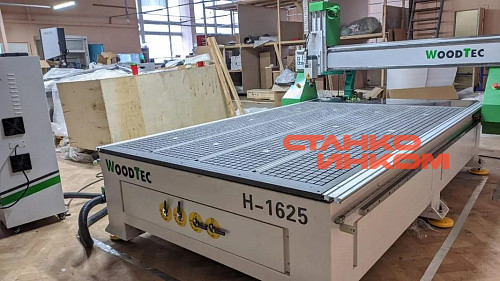 Фрезерно-гравировальный станок с ЧПУ WoodTec H 1625