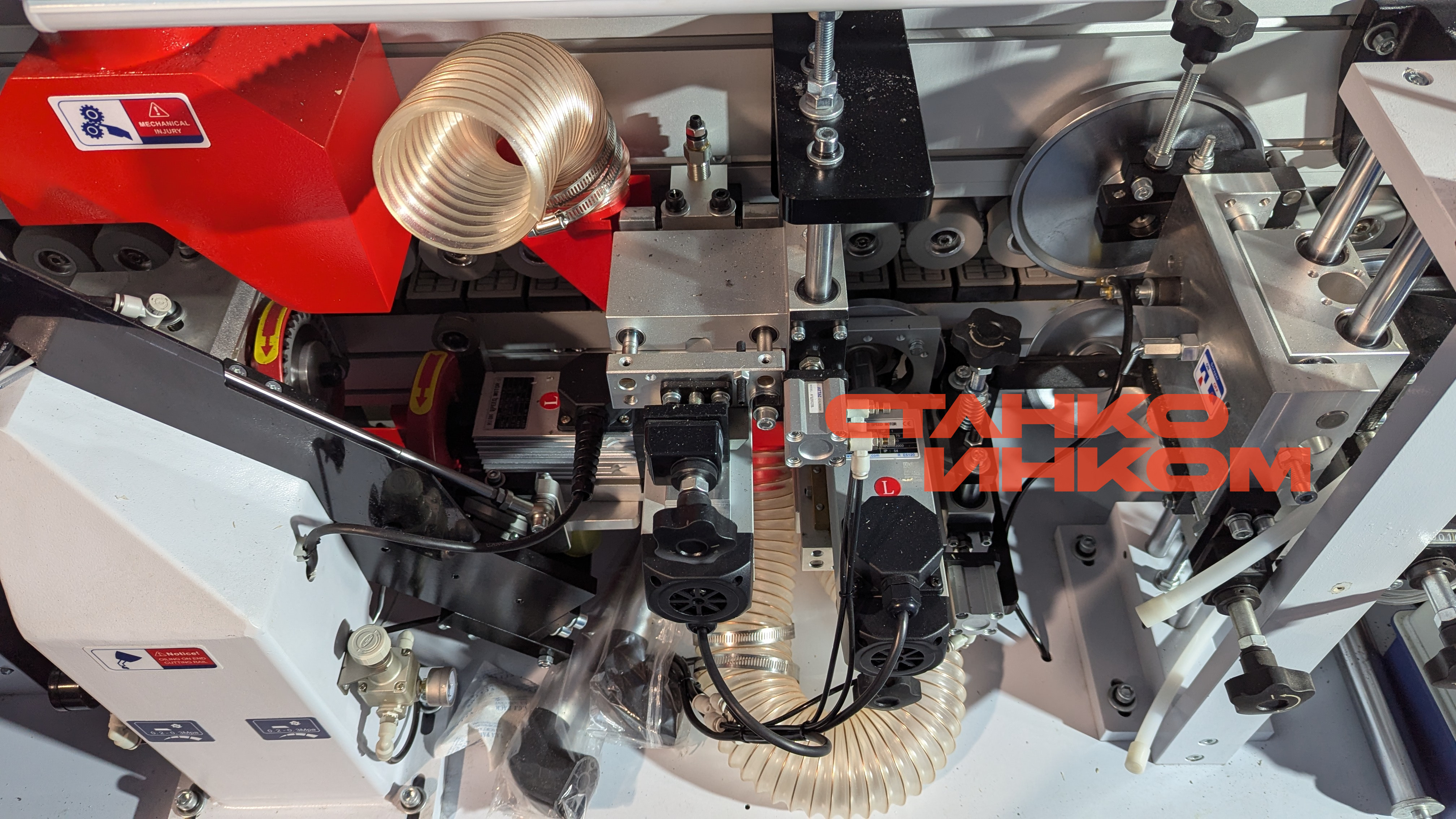 Кромкооблицовочный станок Xiking FZ-290