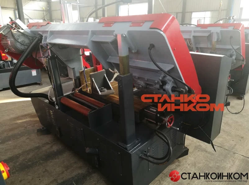 Колонный полуавтоматический ленточнопильный станок IRON-CUT CH-400 Колонный полуавтоматический ленточнопильный станок IRON-CUT CH-400