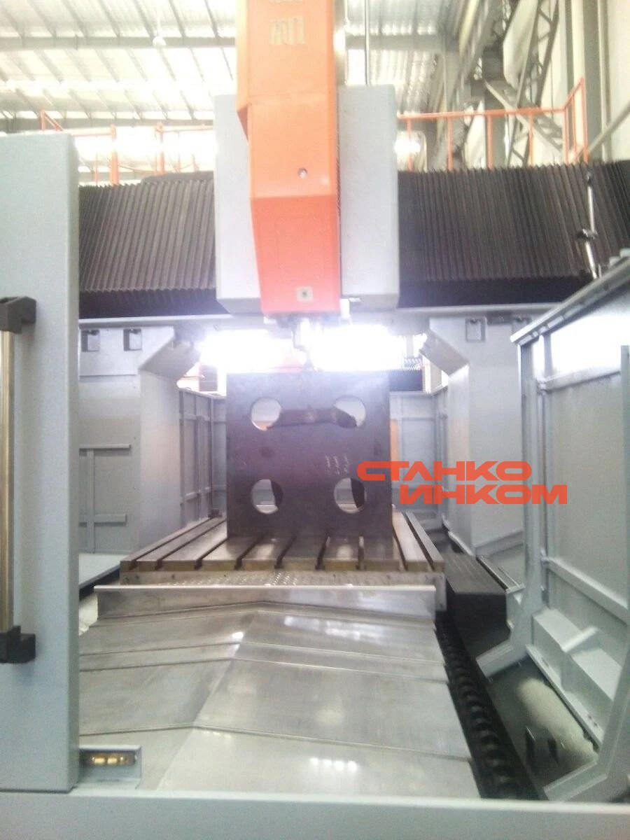 Двухколонный обрабатывающий центр Rifa RFMP3022