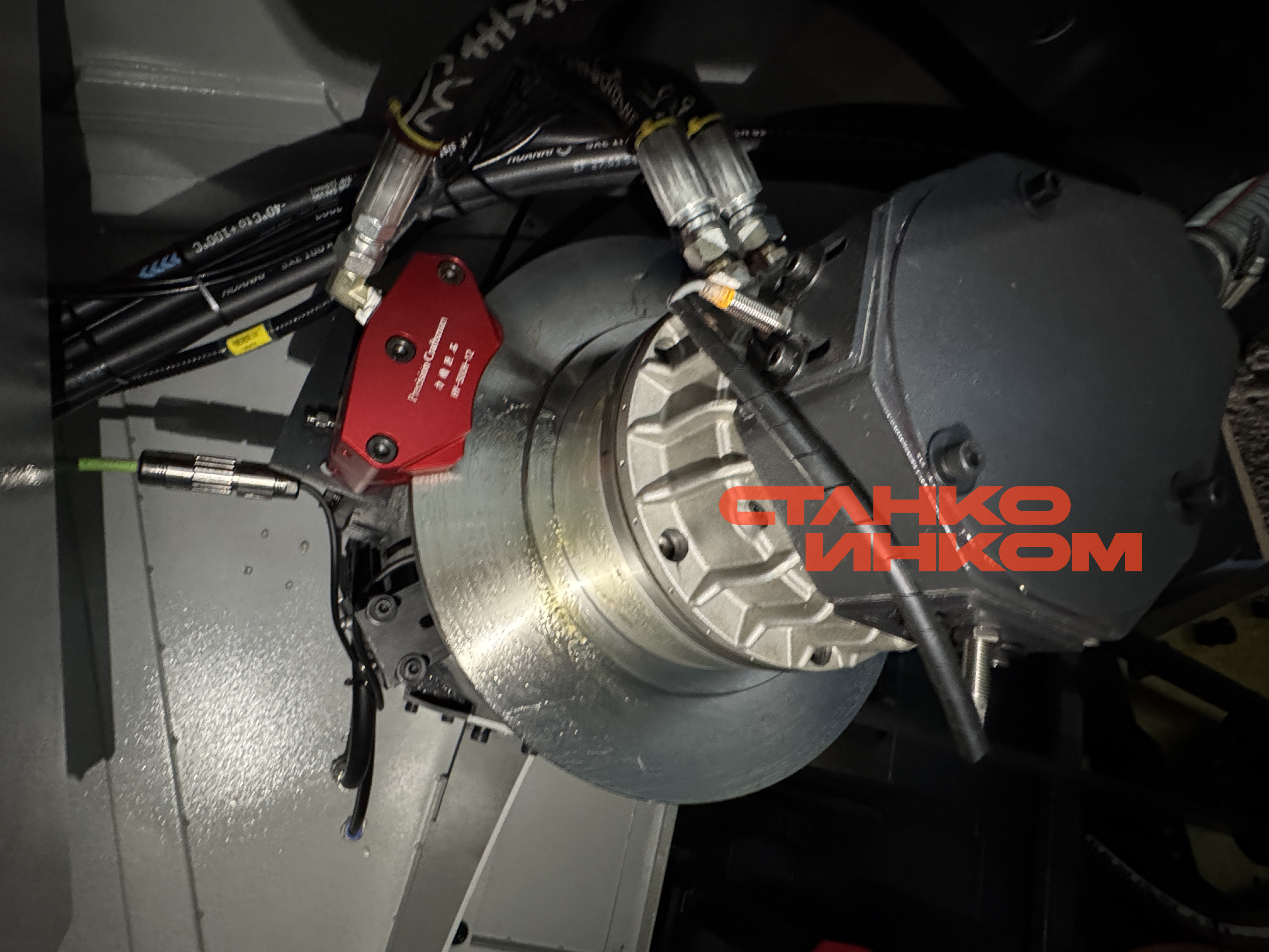 Токарный станок EverX GL200MY с приводным инструментом и осью Y Токарный станок EverX GL200MY с приводным инструментом и осью Y