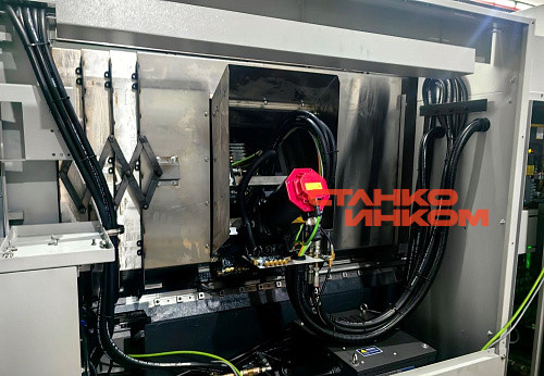 Токарный станок с ЧПУ с приводным инструментом EverX GL250M