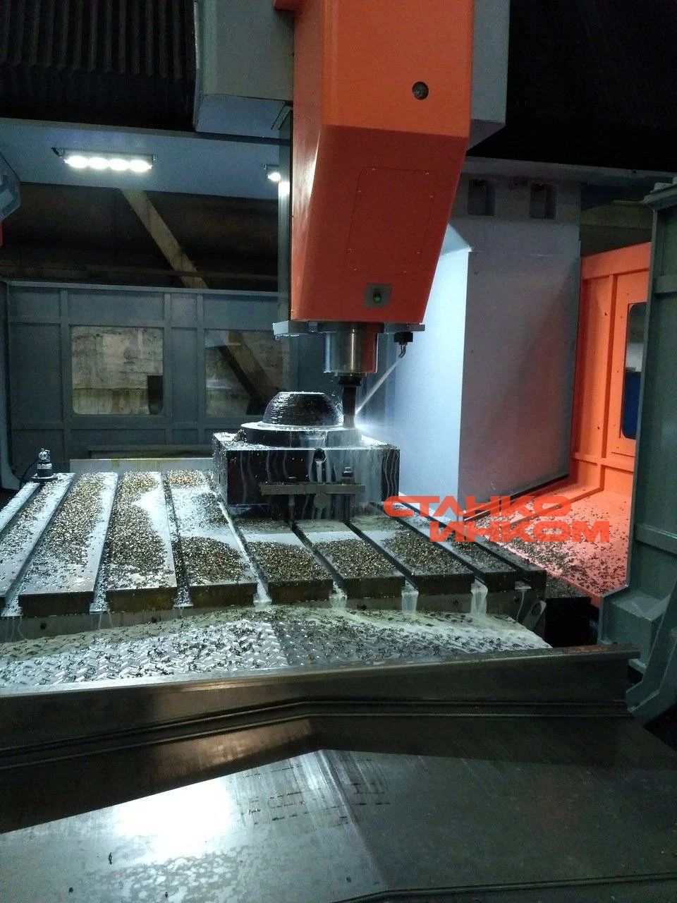 Двухколонный обрабатывающий центр Rifa RFMP3022