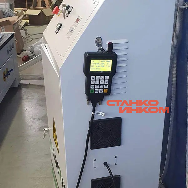 Фрезерно-гравировальный станок с ЧПУ WoodTec H 2040 Фрезерно-гравировальный станок с ЧПУ WoodTec H 2040