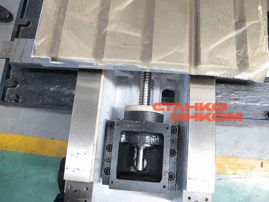 Вертикальный обрабатывающий центр DMTG VDF850