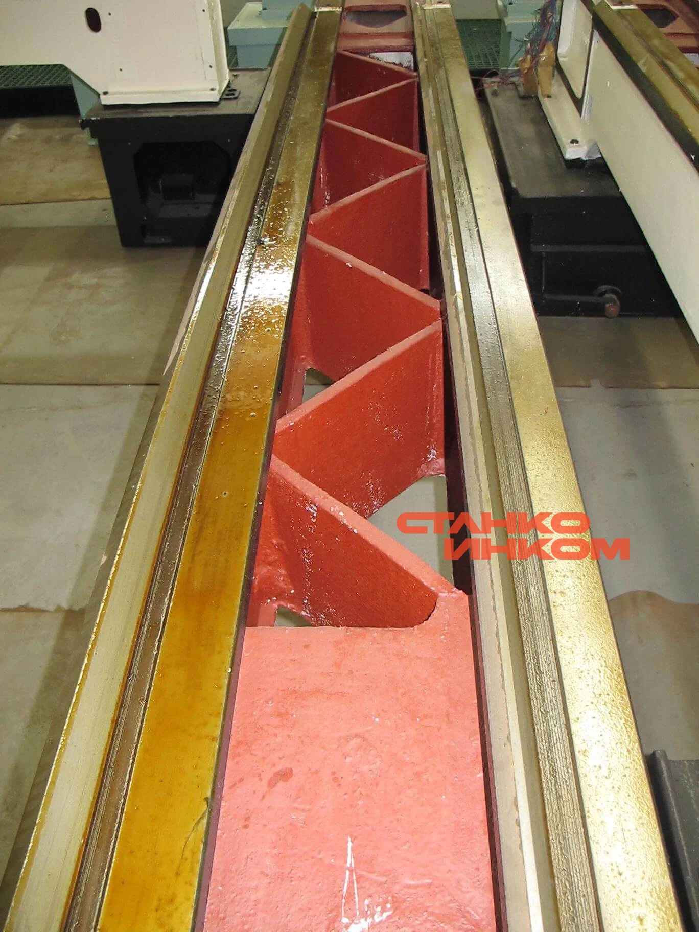 Универсальный токарный станок DMTG CDS6250B Универсальный токарный станок DMTG CDS6250B