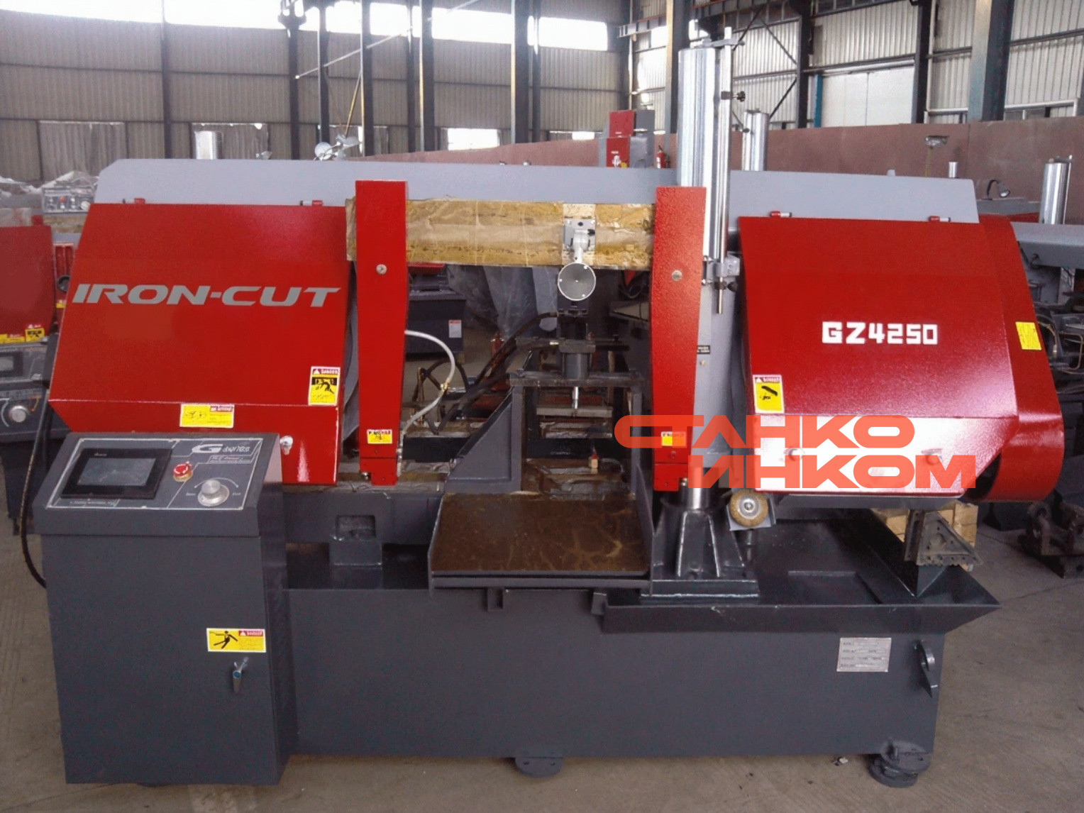 Колонный полуавтоматический ленточнопильный станок IRON-CUT CH-500 (g4250) Колонный полуавтоматический ленточнопильный станок IRON-CUT CH-500 (g4250)
