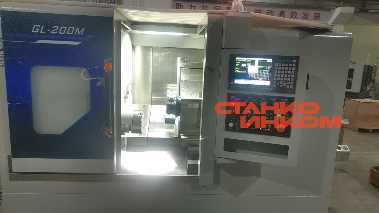 Токарный станок с ЧПУ с приводным инструментом EverX GL200M Токарный станок с ЧПУ с приводным инструментом EverX GL200M