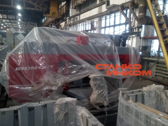 Полуавтоматический ленточнопильный станок IRON-CUT CH-650S