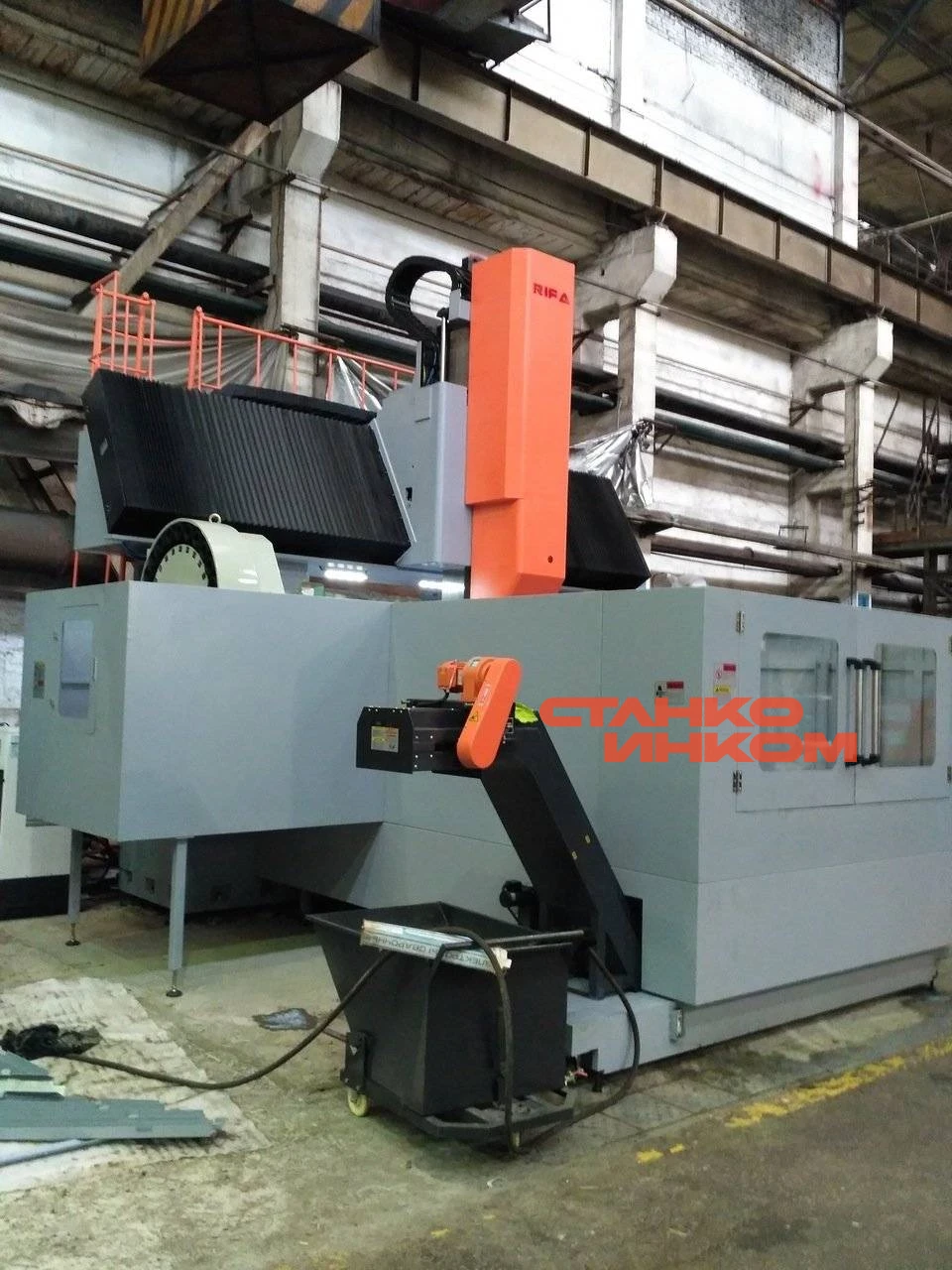Двухколонный обрабатывающий центр Rifa RFMP3022