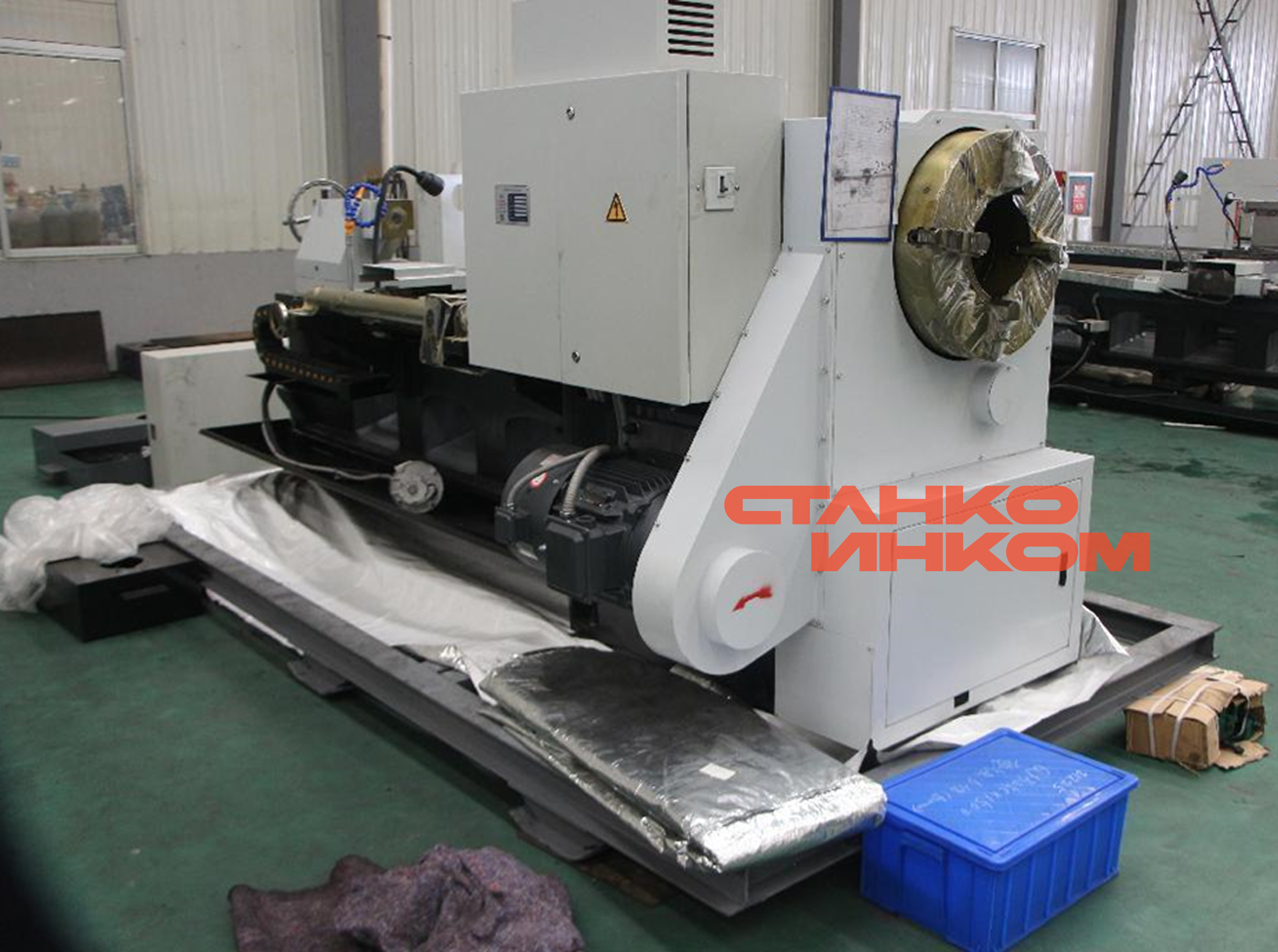 Токарный трубонарезной станок Yishui Q1322 