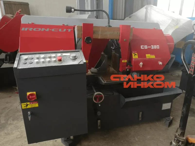 Консольный полуавтомат ленточнопильный станок IRON-CUT CS-380 (GW4038) Консольный полуавтомат ленточнопильный станок IRON-CUT CS-380 (GW4038)