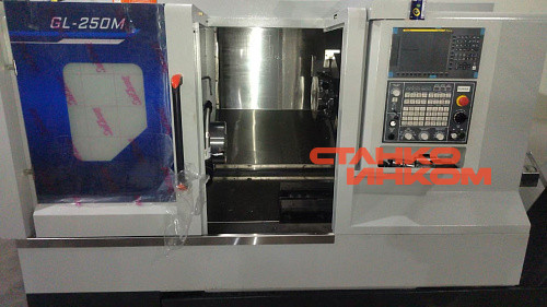 Токарный станок с ЧПУ с приводным инструментом EverX GL250M