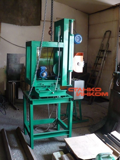 Станок фрезерный для выпиливания обсадного паза Алтай-Ф