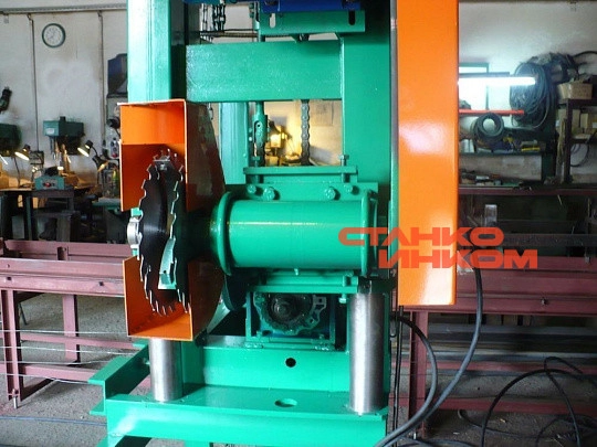 Станок фрезерный для выпиливания обсадного паза Алтай-Ф