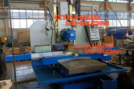 Универсально-фрезерный станок EverX X715