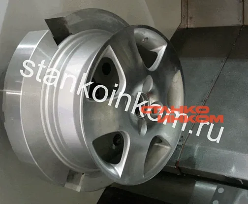 Токарный станок с наклонной станиной DMTG DL32M 