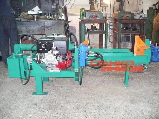 Дровокол горизонтальный бензиновый Алтай-КГА