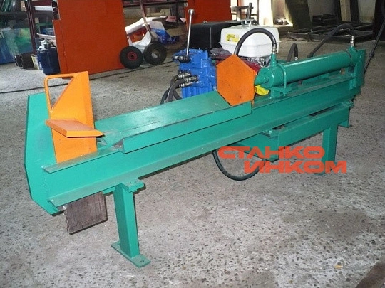 Дровокол горизонтальный бензиновый Алтай-КГА