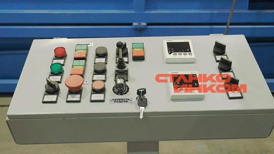 Станок для распиловки бревен Алтай-СБГ-480 с гусеничной подачей